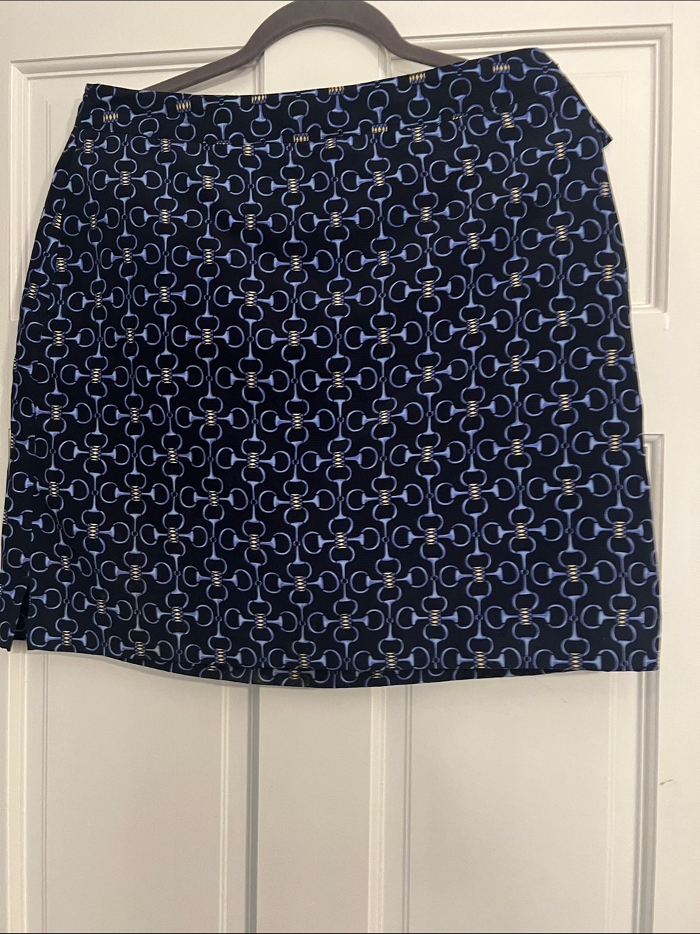 EP golf skirt